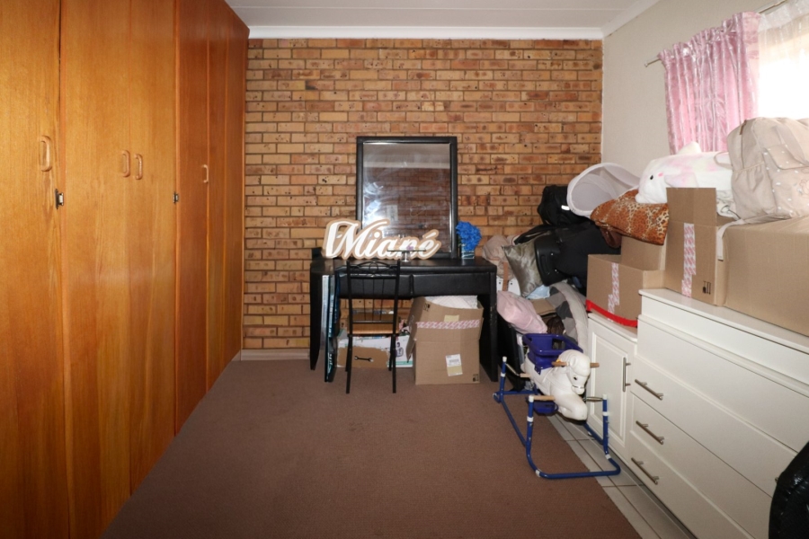 2 Bedroom Property for Sale in Meiringspark North West